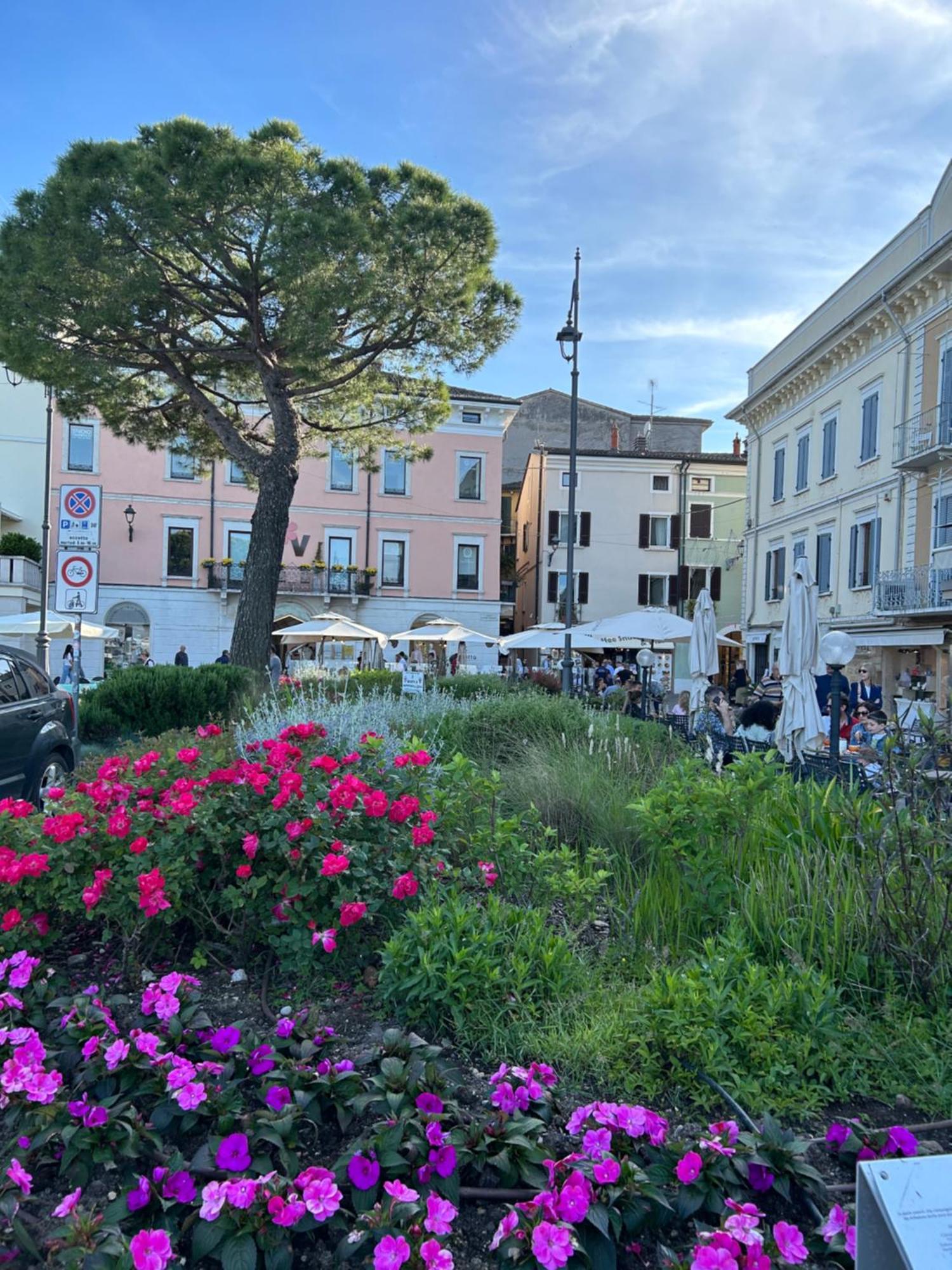 Desenzano Del Garda Mirella House Apartment Exterior foto